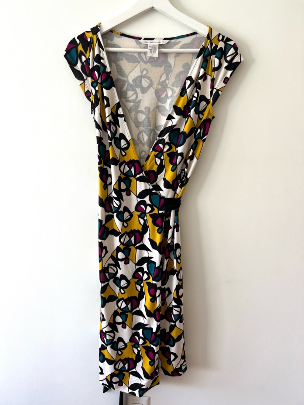 DVF wrap dress size 4